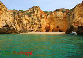 ポルトガルのビーチリゾート：ラゴス