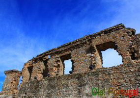 ポルトガルの古城めぐり：カステロ・ロドリゴ城