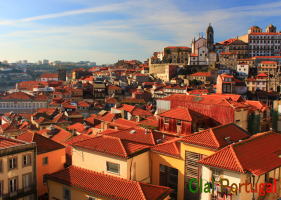 ポルトガルのオレンジ屋根の風景