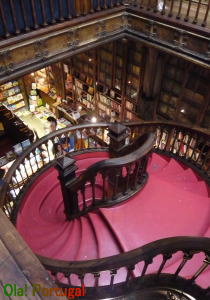 ポルトガル、ポルトの世界一美しい書店、本屋さん