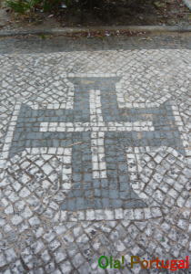キリスト騎士団の紋章の石畳